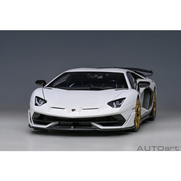 画像18: AUTOart 1/18 Lamborghini Aventador SVJ (Bianco Asopo)