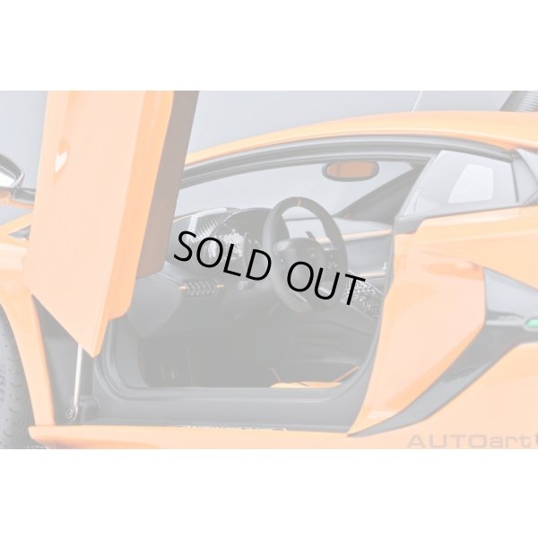 画像9: AUTOart 1/18 Lamborghini Aventador SVJ (Arancio Atlas)