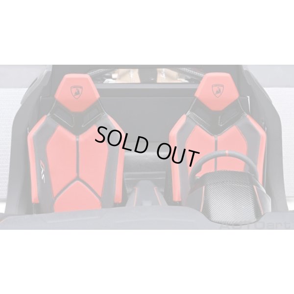 画像13: AUTOart 1/18 Lamborghini Aventador SVJ (Nero Nemesis)