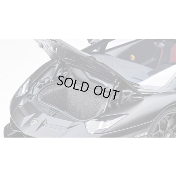 画像11: AUTOart 1/18 Lamborghini Aventador SVJ (Nero Nemesis)