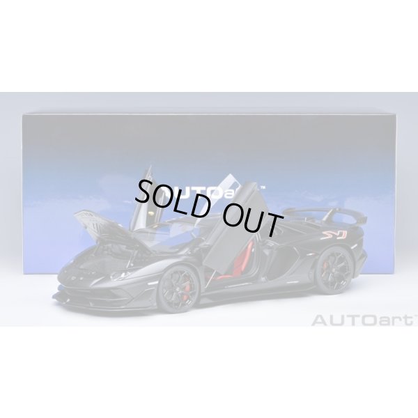 画像20: AUTOart 1/18 Lamborghini Aventador SVJ (Nero Nemesis)