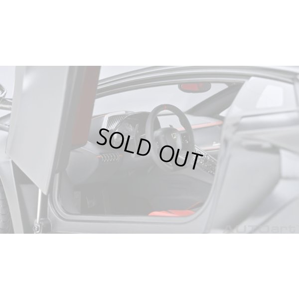 画像9: AUTOart 1/18 Lamborghini Aventador SVJ (Nero Nemesis)