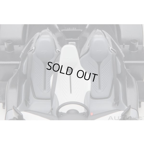 画像19: AUTOart 1/18 McLaren Speedtail (Frozen Blue)