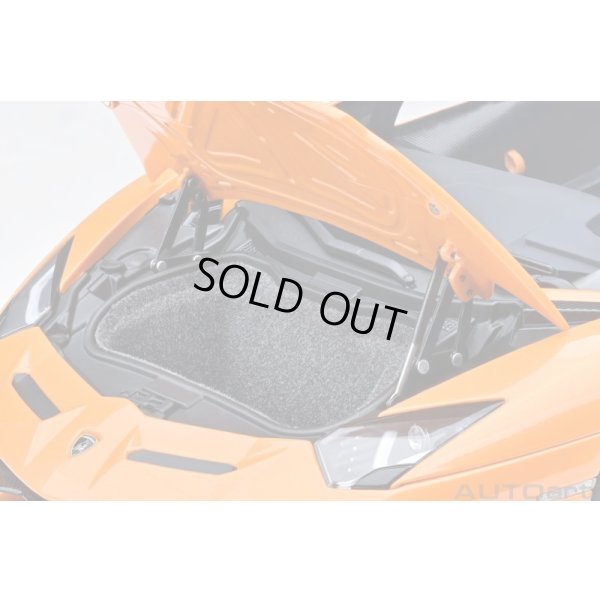 画像11: AUTOart 1/18 Lamborghini Aventador SVJ (Arancio Atlas)