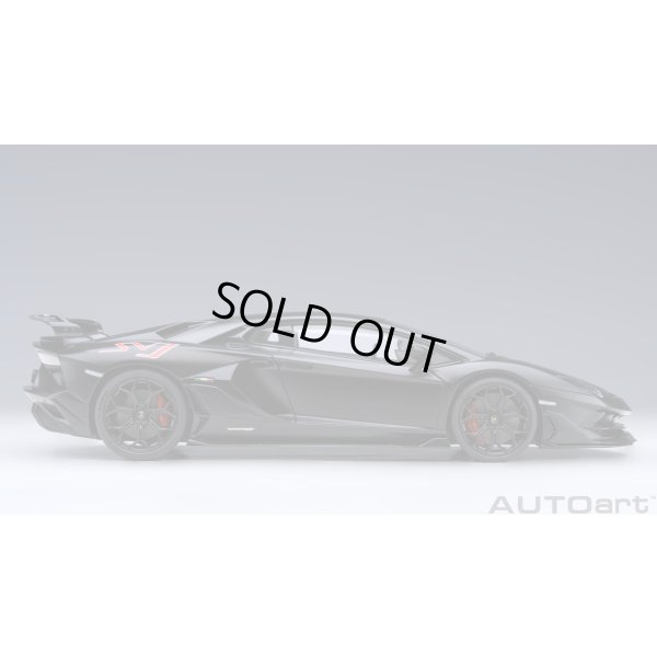 画像4: AUTOart 1/18 Lamborghini Aventador SVJ (Nero Nemesis)