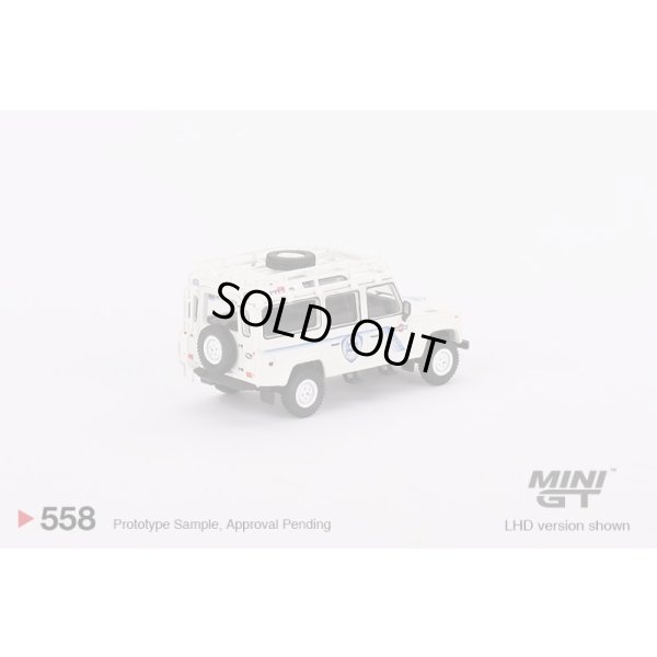 画像3: MINI GT 1/64 Land Rover Defender 110 1991 Safari Rally Martini Racing Support Vehicle (LHD)