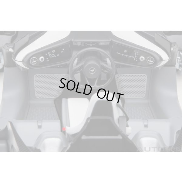 画像20: AUTOart 1/18 McLaren Speedtail (Frozen Blue)