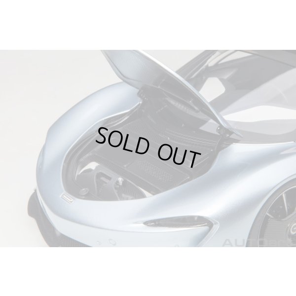 画像12: AUTOart 1/18 McLaren Speedtail (Frozen Blue)