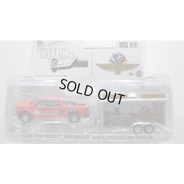 画像2: GREEN LiGHT 1/64 Hitch & Tow - 2023 Chevrolet Silverado and Indianapolis Motor Speedway Trailer