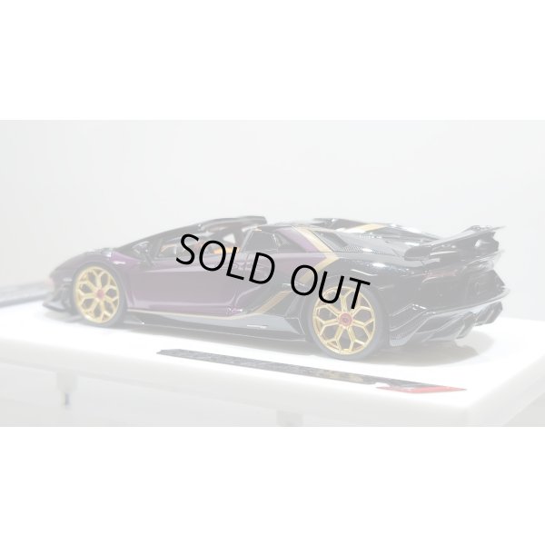 画像3: EIDOLON 1/43 Lamborghini Aventador SVJ Roadster 2020 2 tone paint Alba Cielo / Metallic Black Limited 35 pcs.
