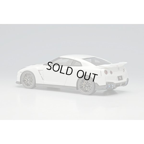 画像3: EIDOLON 1/43 NISSAN GT-R Premium Edition 2024 Brilliant White Pearl