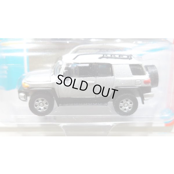 画像3: JOHNNY LIGHTNING 1/64 2007 Toyota FJ Cruiser Titanium Silver