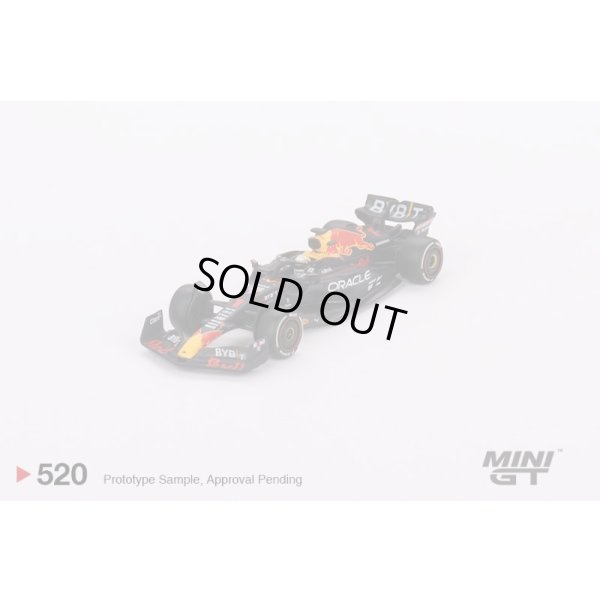 画像2: MINI GT 1/64 Oracle Red Bull Racing RB18 #1 Max Verstappen 2022 Abu Dhabi Grand Prix Winner Max Verstappen