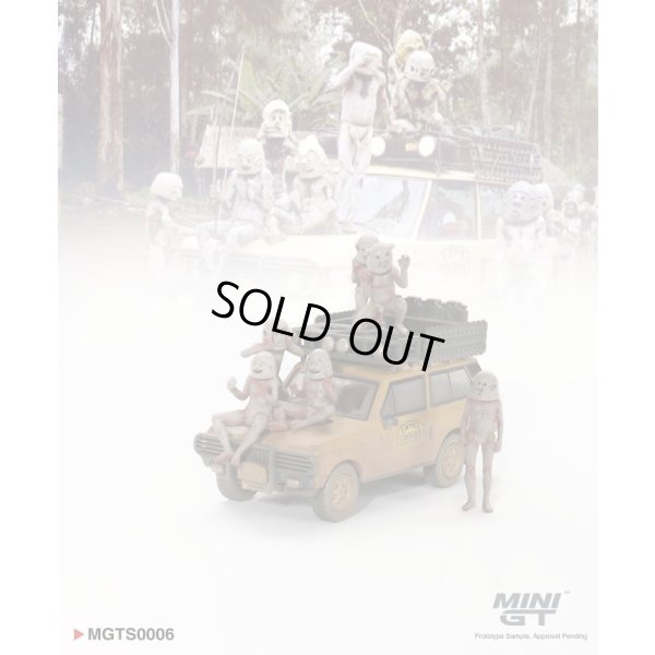 画像1: MINI GT 1/64 Range Rover 1982 Camel Trophy Papua New Guinea Set