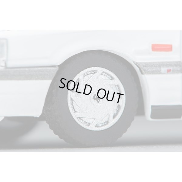 画像7: TOMYTEC 1/64 Limited Vintage NEO Nissan Skyline 4-door HT GT Passage Twin Cam 24V (White) '87