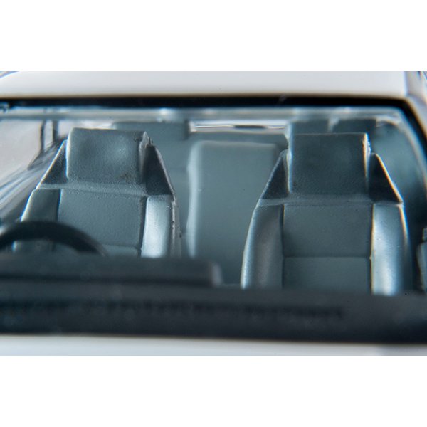 画像8: TOMYTEC 1/64 Limited Vintage NEO Nissan Skyline 4-door HT GT Passage Twin Cam 24V (White) '87