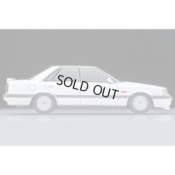 画像4: TOMYTEC 1/64 Limited Vintage NEO Nissan Skyline 4-door HT GT Passage Twin Cam 24V (White) '87