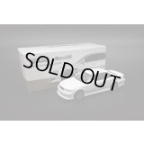 Tarmac Works 1/64 VERTEX Toyota Chaser JZX100 White Metallic