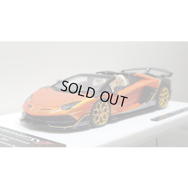 画像9: EIDOLON 1/43 Lamborghini Aventador SVJ Roadster 2020 2 tone paint Arancio Pearl / Gunmetallic Limited 35 pcs.