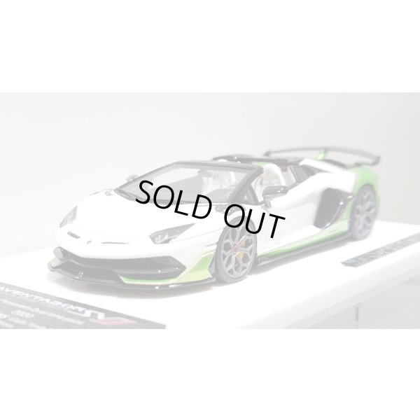 画像9: EIDOLON 1/43 Lamborghini Aventador SVJ Roadster 2020 2 tone paint Pearl White / Giallo Verde Pearl Limited 35 pcs.