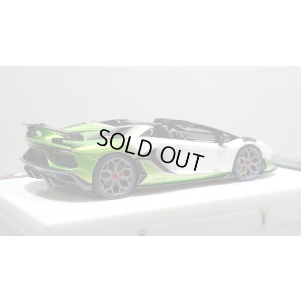 画像7: EIDOLON 1/43 Lamborghini Aventador SVJ Roadster 2020 2 tone paint Pearl White / Giallo Verde Pearl Limited 35 pcs.
