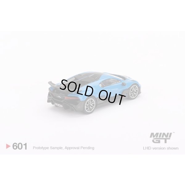 画像2: MINI GT 1/64 Bugatti Divo Blue Bugatti (LHD) ※ブリスターパッケージ