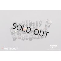 MINI GT 1/64 Oracle Red Bull Racing RB18 2022 Winner Car #1 Abu Dhabi Grand Prix Max Verstappen Pit Crew Set