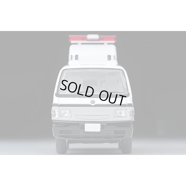 画像5: TOMYTEC 1/64 Limited Vintage NEO Mazda Bongo Brony Van 誘導標識車（警視庁）