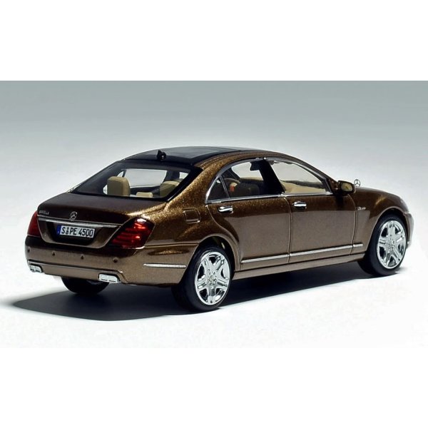 画像4: MOTORHELIX 1:64 Mercedes Benz S Class S600L W221 Brown/Beige Interior