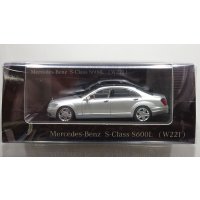 MOTORHELIX 1:64 Mercedes Benz S Class S600L W221 Silver