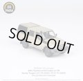 PARAGON 1/64 Toyota Land Cruiser Dbl Cab LC79 2014 Sandytope (RHD) with canopy