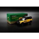 Tarmac Works 1/64 Land Rover Defender 110 Trophy Edition