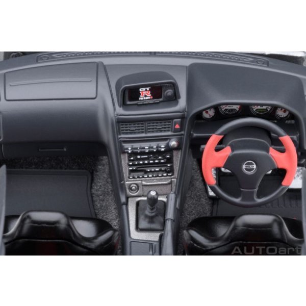 画像14: AUTOart 1/18 Nismo R34 GT-R Z-tune (Z-tune Silver)