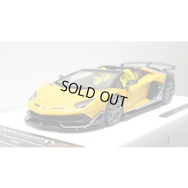 画像9: EIDOLON 1/43 Lamborghini Aventador SVJ Roadster 2020 2 tone paint Grande Giallo pearl / Metallic Black Limited 37 pcs.