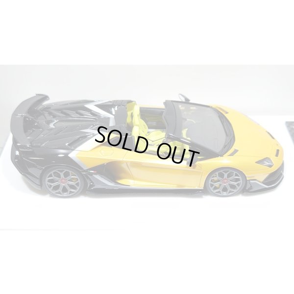 画像8: EIDOLON 1/43 Lamborghini Aventador SVJ Roadster 2020 2 tone paint Grande Giallo pearl / Metallic Black Limited 37 pcs.