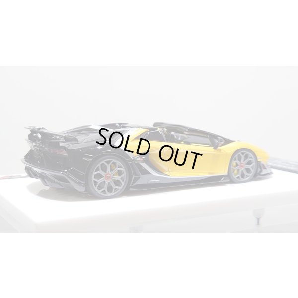 画像7: EIDOLON 1/43 Lamborghini Aventador SVJ Roadster 2020 2 tone paint Grande Giallo pearl / Metallic Black Limited 37 pcs.