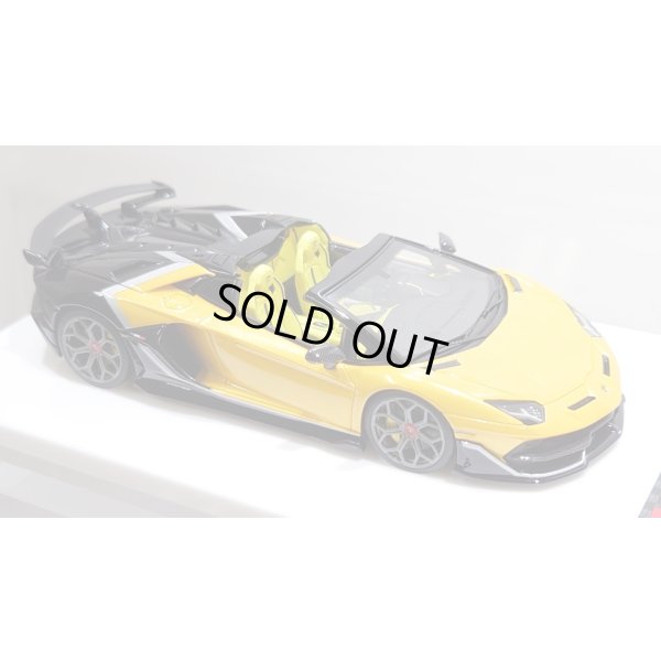 画像11: EIDOLON 1/43 Lamborghini Aventador SVJ Roadster 2020 2 tone paint Grande Giallo pearl / Metallic Black Limited 37 pcs.