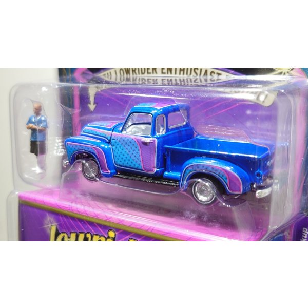 画像4: JOHNNY LIGHTNING 1/64 1950 Chevy 3100 Pickup Lowrider Blue with Lowrider Enthusiast Figure