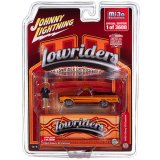 JOHNNY LIGHTNING 1/64 1965 Chevy El Camino Lowrider Red with Lowrider Enthusiast Figure