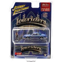 JOHNNY LIGHTNING 1/64 1984 Oldsmobile Cutlass Lowrider Blue with Lowrider Enthusiast Figure