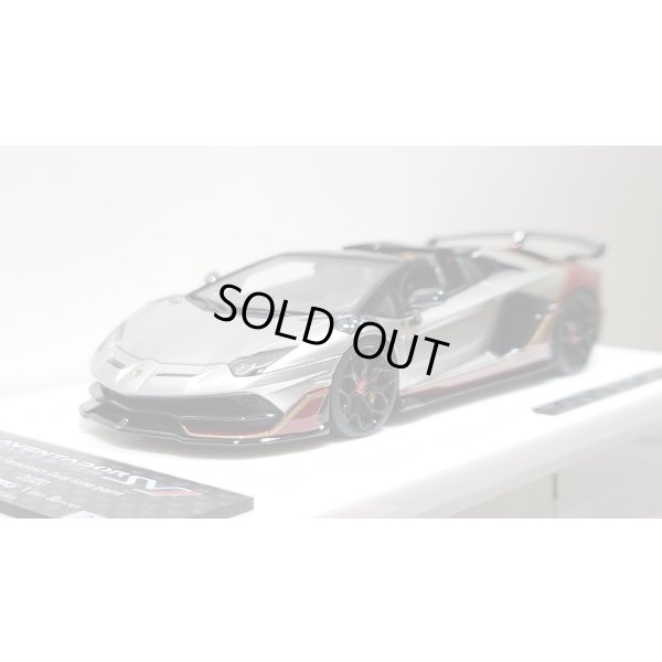 画像9: EIDOLON 1/43 Lamborghini Aventador SVJ Roadster 2020 2 tone paint Silver / Vino Rosso Limited 35 pcs.