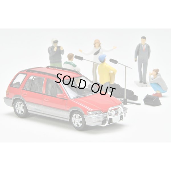 画像4: TOMYTEC 1/64 Diorama Collection 64 #Car Snap 23a Street Live（ホンダ シビックシャトル ビーグル付属）