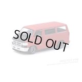 Tarmac Works 1/64 Dodge Van Red