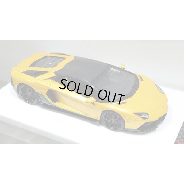 画像11: EIDOLON 1/43 Lamborghini Aventador LP780-4 Ultimae 2021 (Leirion Wheel) Grande Giallo Pearl Carbon Roof Limited 35 pcs.