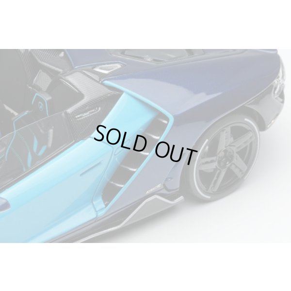 画像4: EIDOLON COLLECTION 1/43 Lamborghini Centenario Roadster LP770-4 2016 Blue Cepheus / Blue Hera Limited 100 pcs.