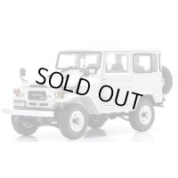 Kyosho Original 1/18 Toyota Land Cruiser 40 Van (White)
