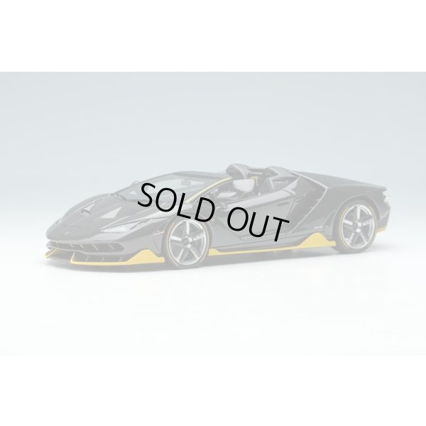 画像2: EIDOLON COLLECTION 1/43 Lamborghini Centenario Roadster LP770-4 2016 Visible Carbon / Yellow Stripe Limited 100 pcs.