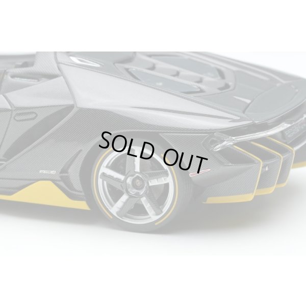 画像10: EIDOLON COLLECTION 1/43 Lamborghini Centenario Roadster LP770-4 2016 Visible Carbon / Yellow Stripe Limited 100 pcs.