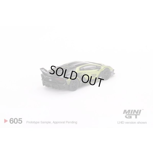 画像2: MINI GT 1/64 LB-Silhouette WORKS Lamborghini Aventador GT EVO Lime (RHD)