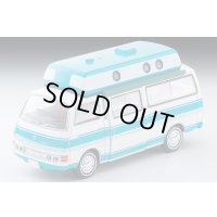 TOMYTEC 1/64 Limited Vintage Neo Nissan Caravan Camper (White/Light Blue) '73